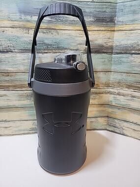Under Armour Thermos Black/Gray 64 oz. Double Insulated Foam Hydration w/ Handle